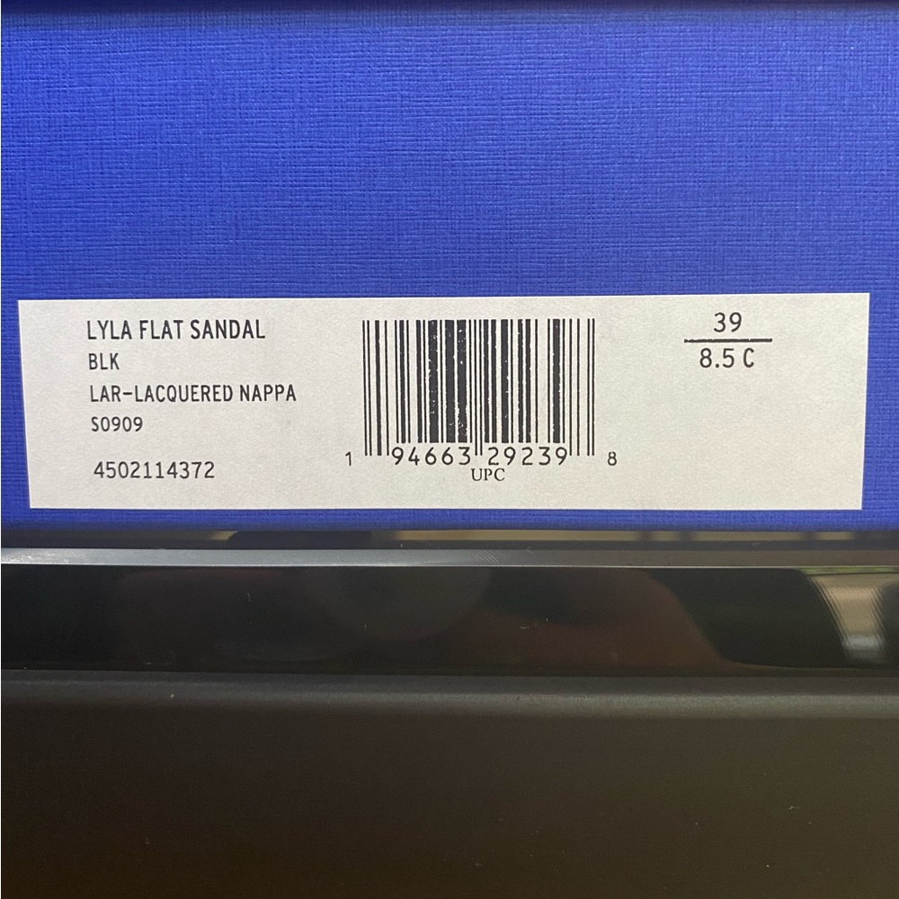 Stuart Weitzman Lyla Flat Leather Sandal Black Size 8.5, NWT - Picture 14 of 15